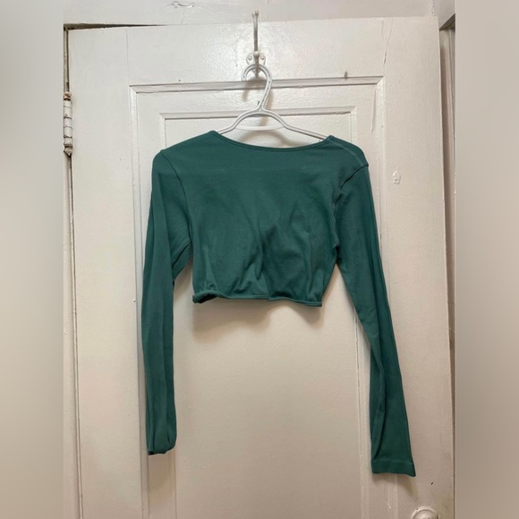 Garage Sabrina Twisted Seamless Long Sleeve Top NWOT - Picture 4 of 4